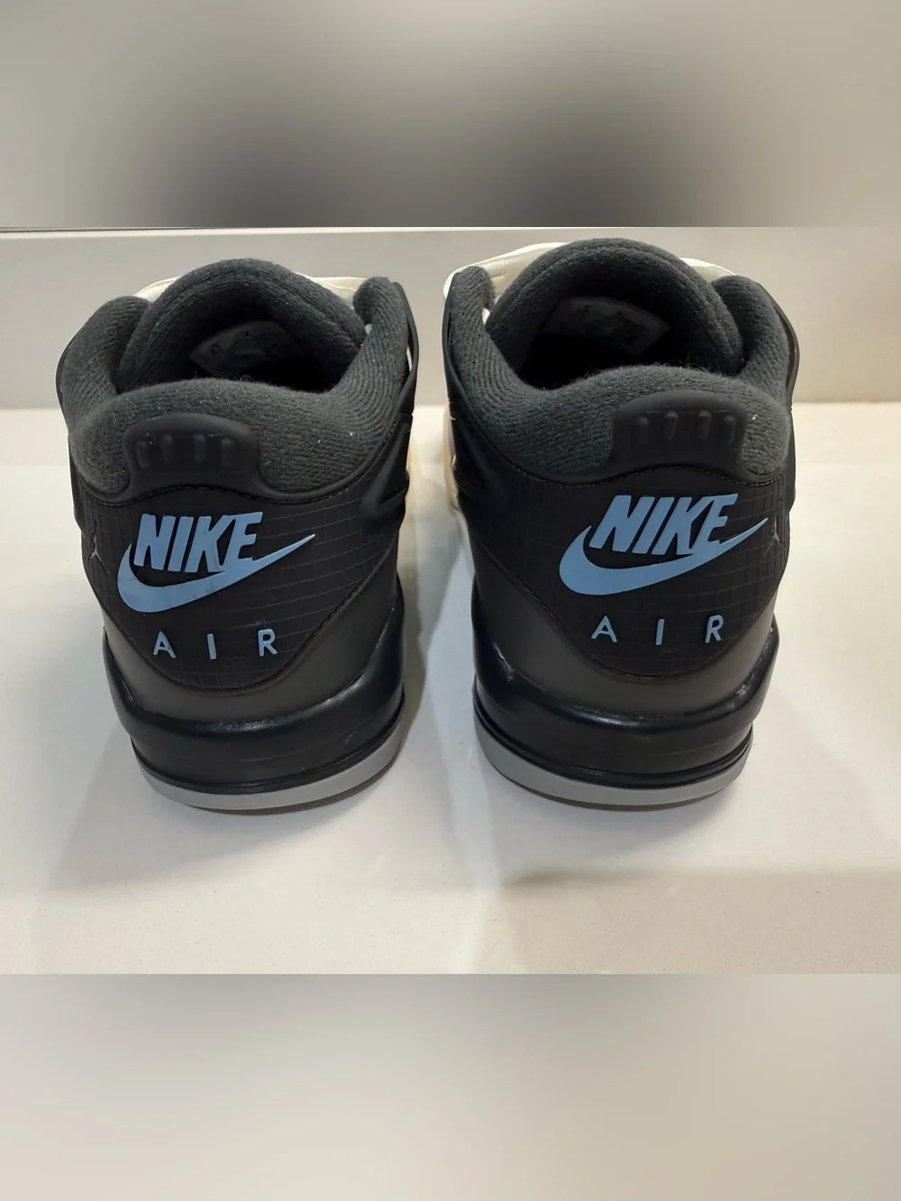 Jordan Retro Low Top Sneakers - Gray/Black/White